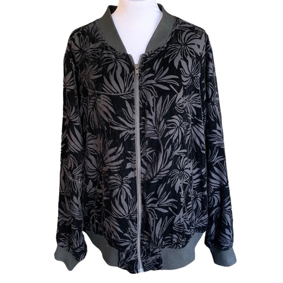 TORRID Black Burnout Velvet Palm Fully Lined Zip Up Jacket Sz 2X - Picture 1 of 8